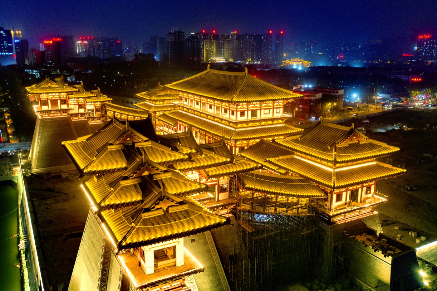 Yingtian Gate in Luoyang, Henan